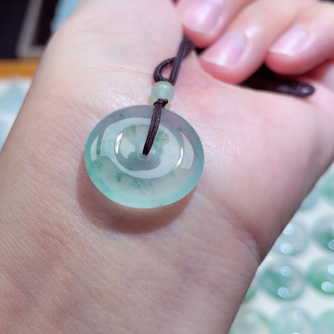 颈饰未镶嵌翡翠扣子