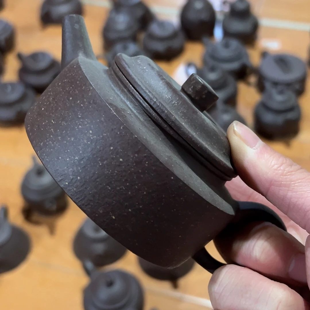 紫砂茶壶紫砂的味道很