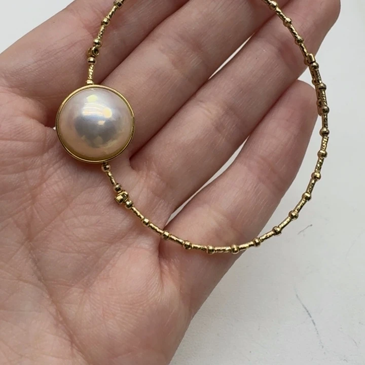 18K金镶嵌手镯拼合珍珠（马贝珠）