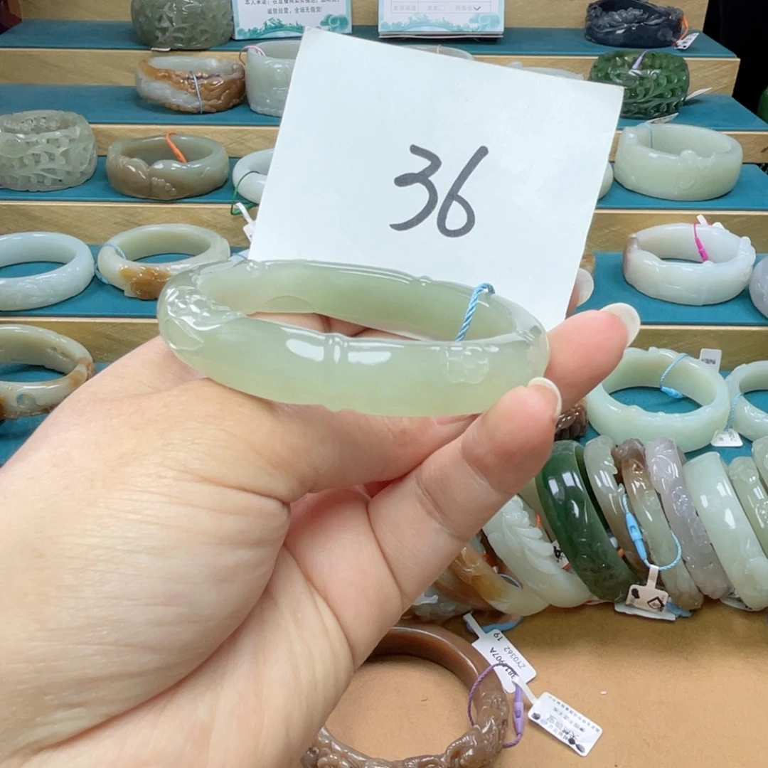 未镶嵌手镯和田玉圈口57