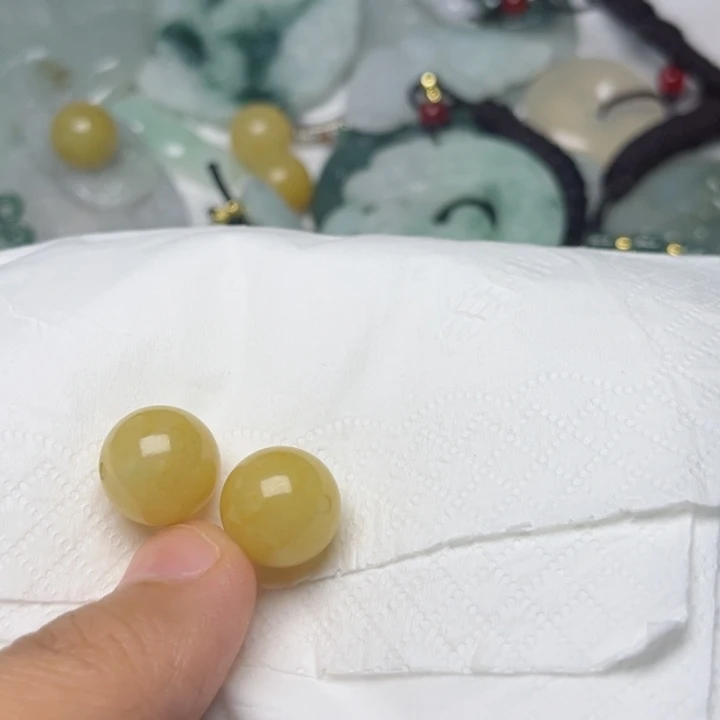 竹***忠翡翠未镶嵌颈饰挂件