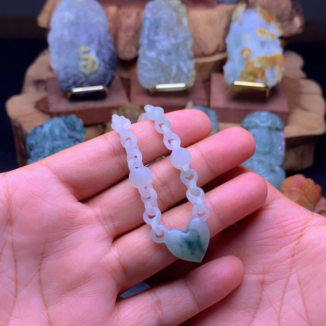 r***a定制翡翠未镶嵌手链