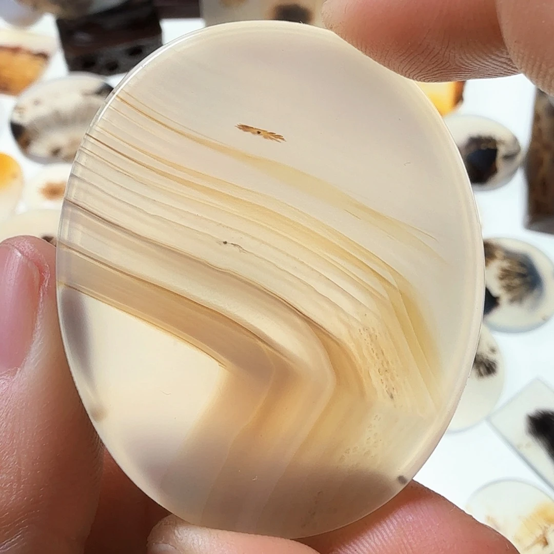 玛瑙/玉髓未镶嵌珠宝半成品