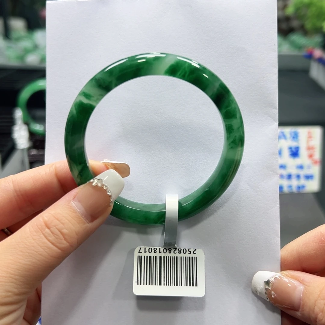 石英质玉（非洲翠）未镶嵌手镯