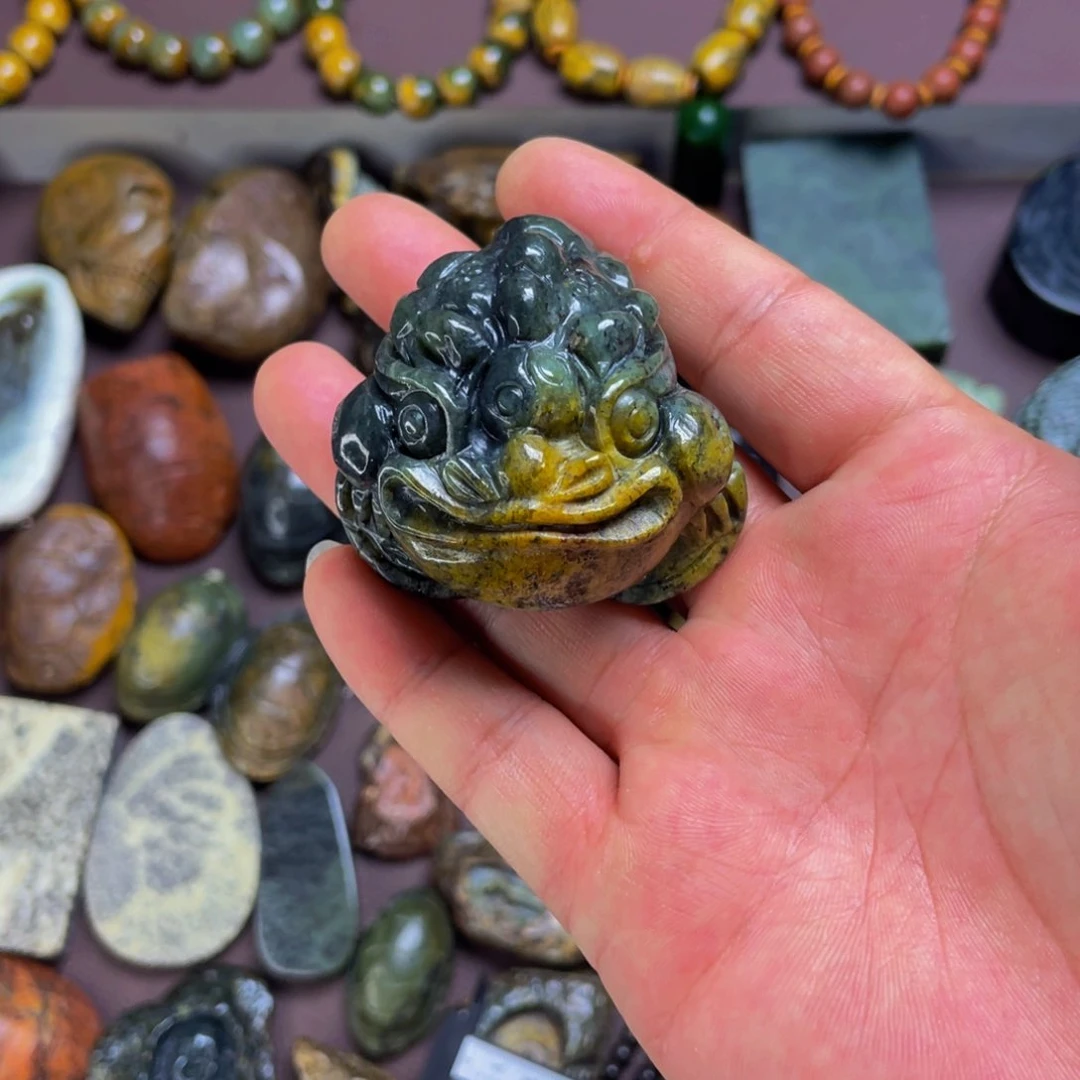 【闪购商品】未镶嵌岫岩河磨玉（透闪石质玉）挂件
