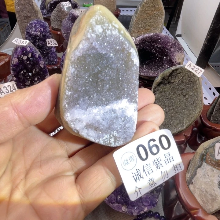 未镶嵌大型摆件（非配饰）紫晶