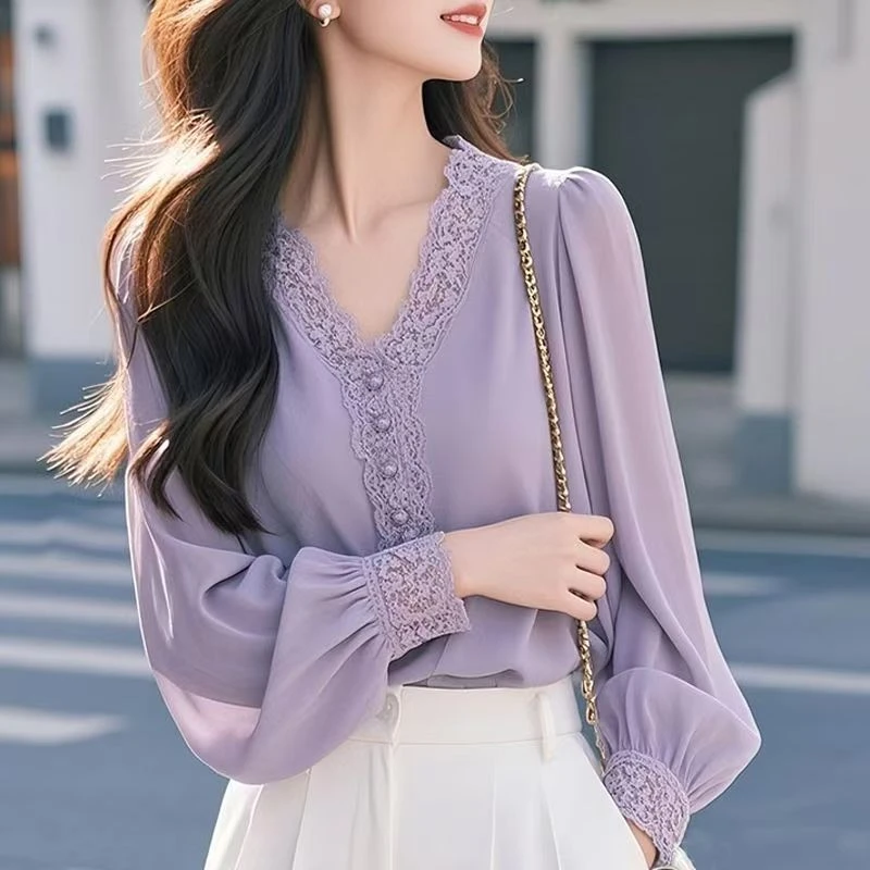 氛围感紫色衬衫女春夏新款法式气V领灯笼袖雪纺衫