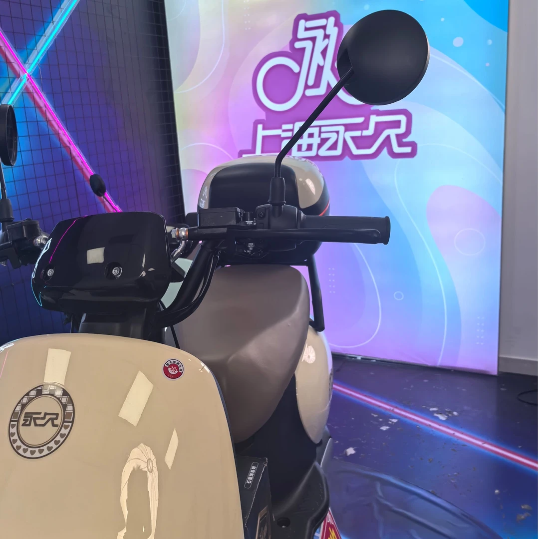 G9加装尾箱和双碟刹【随车拍】