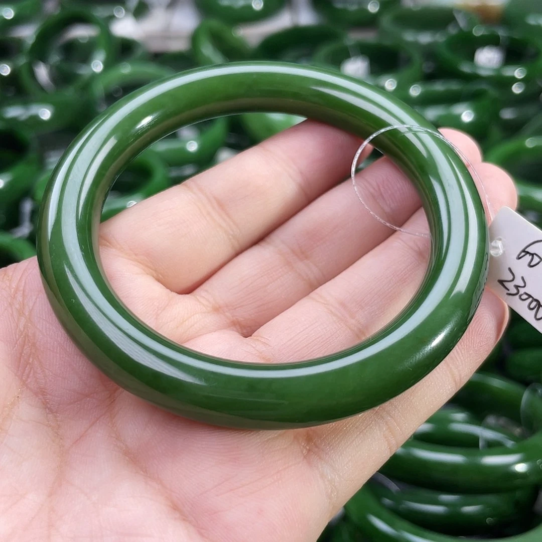 未镶嵌手镯和田玉（碧玉）