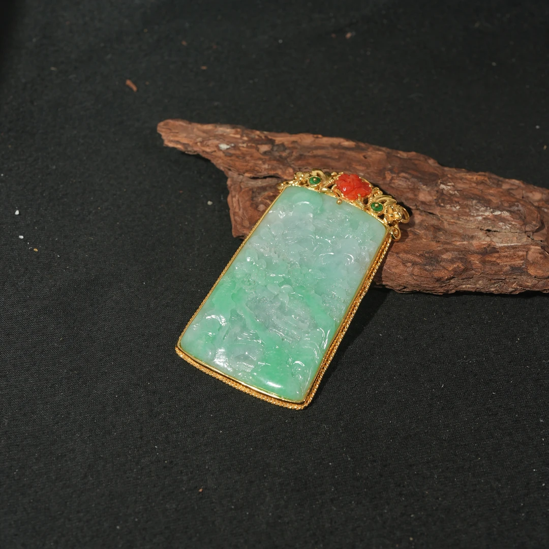 12.11香港王老板-翡翠吊坠5e724