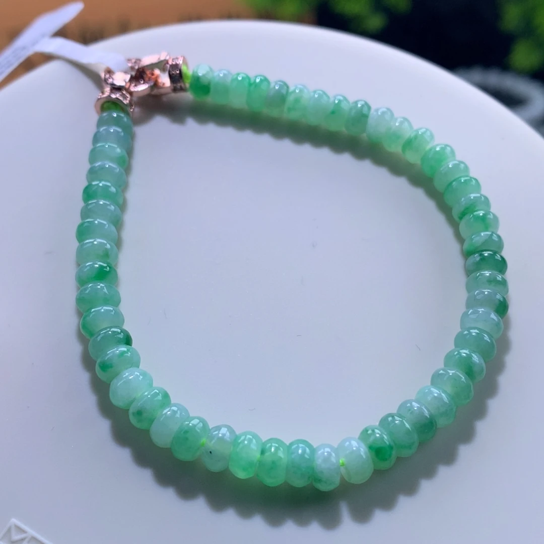 翡翠未镶嵌手链卡5.5