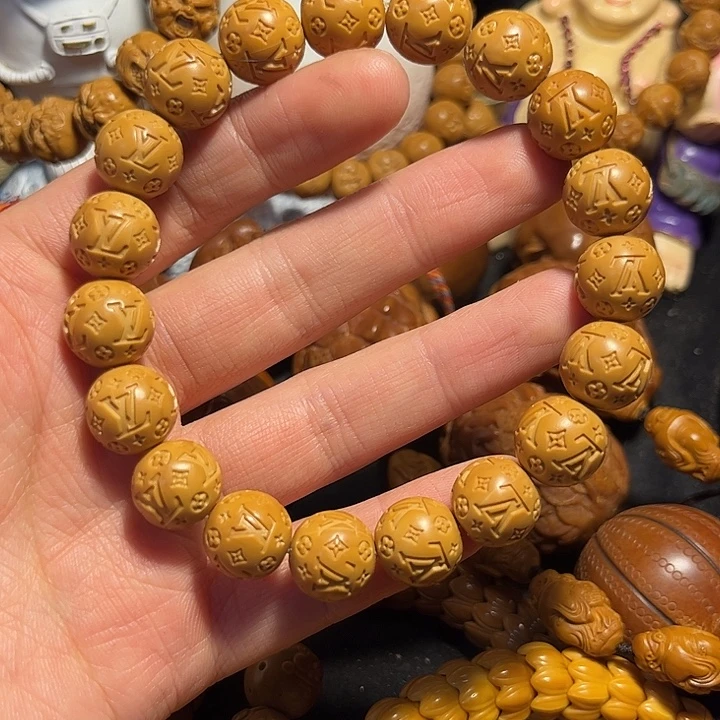 手串/手链橄榄核猴头lv