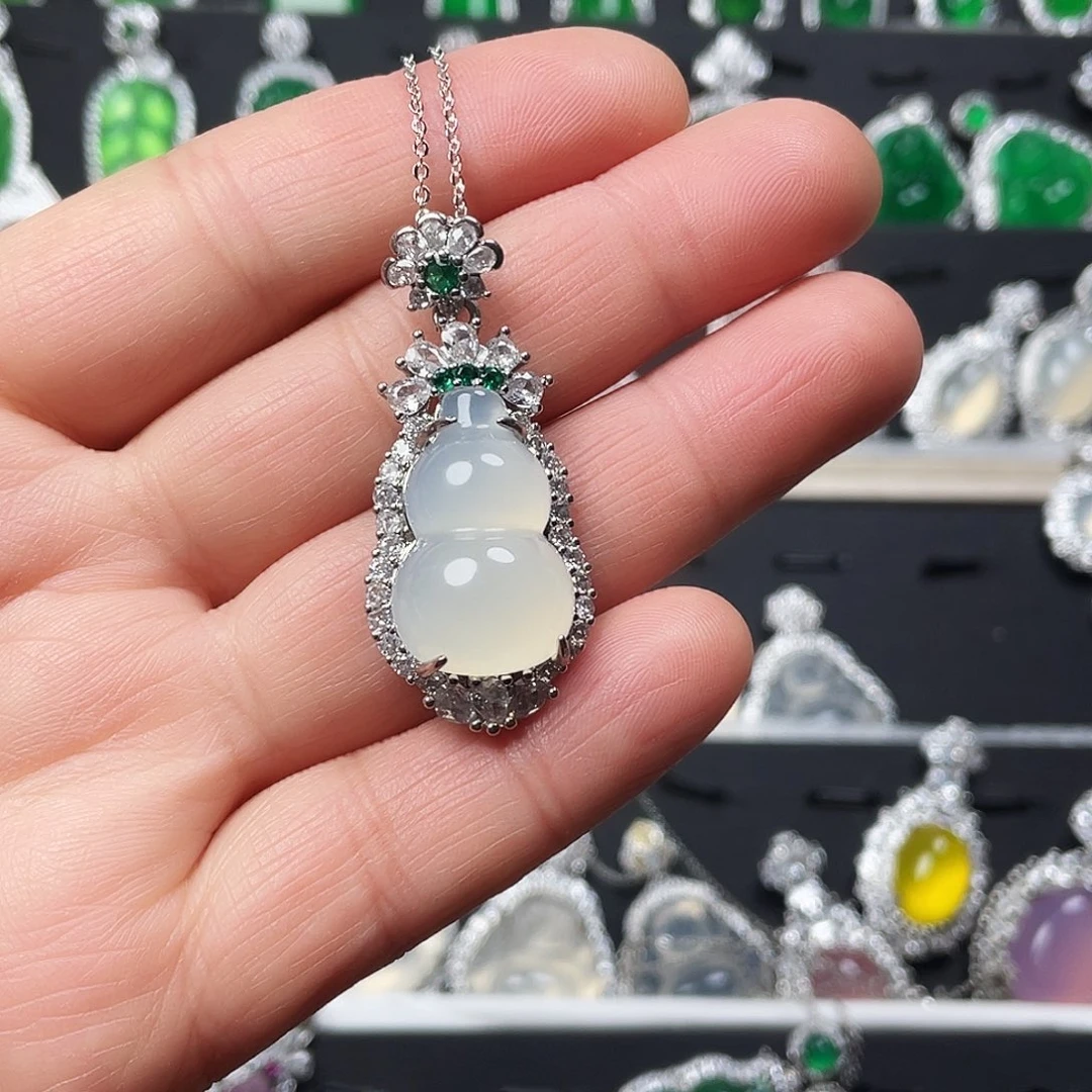 玛瑙/玉髓颈饰合金