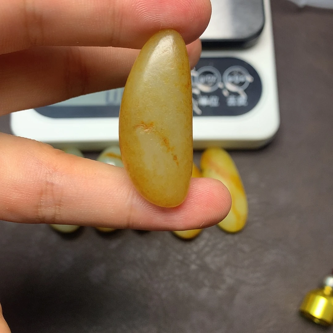 和田玉（糖玉）未镶嵌挂件