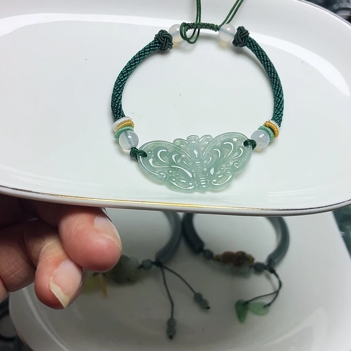 翡翠未镶嵌手链镂空蝴蝶