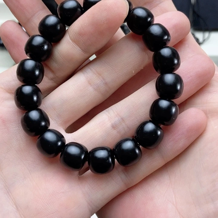 未镶嵌手链和田玉（墨玉）卡12老型手串珠宝级细料