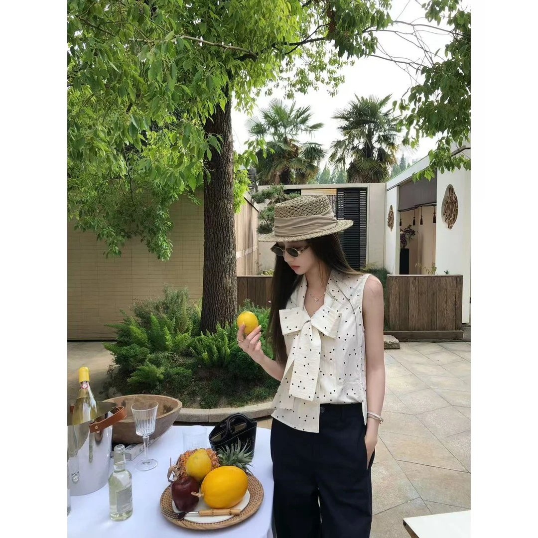 【盒子专享】星尘茶会  领口系带蝴蝶结设计无袖波点小上衣