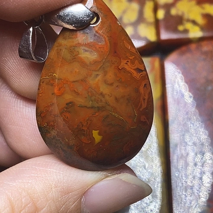 玛瑙/玉髓未镶嵌颈饰