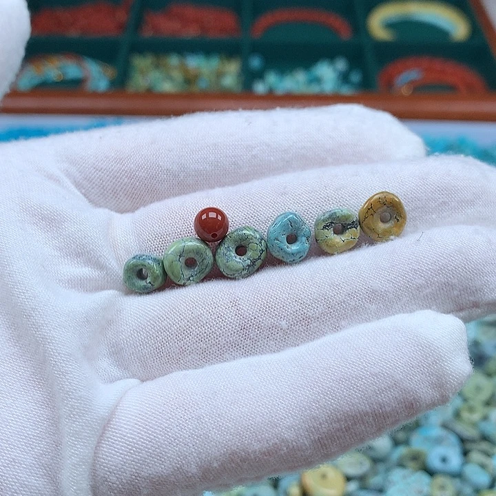 南红玛瑙未镶嵌珠宝奇石