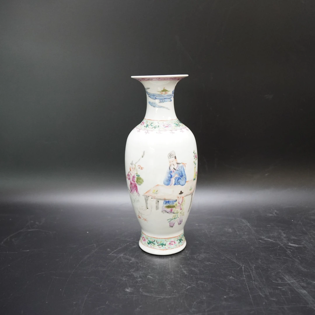 Lot.25073030民国粉彩人物故事纹赏瓶 高：约24.7cm