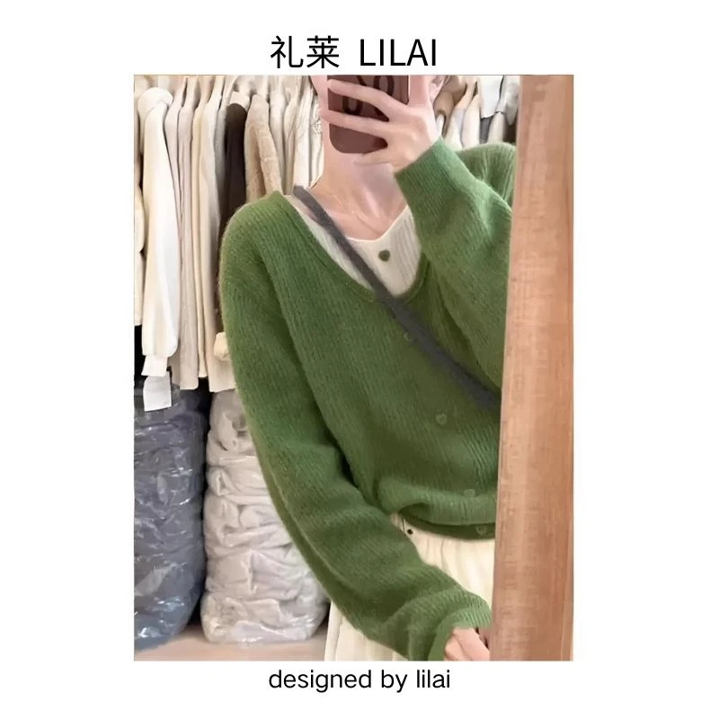 绿色假两件高级感加厚套头毛衣女秋冬打底针织显瘦长袖网红时尚