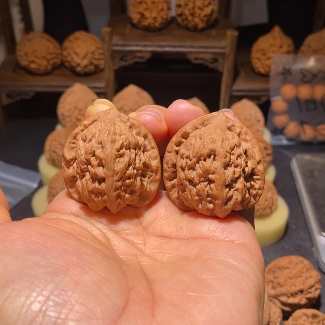 文玩核桃吊坠蚂蚁沟37