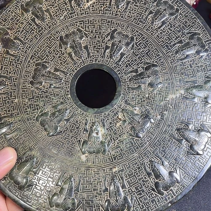 白玉菩提把件一个