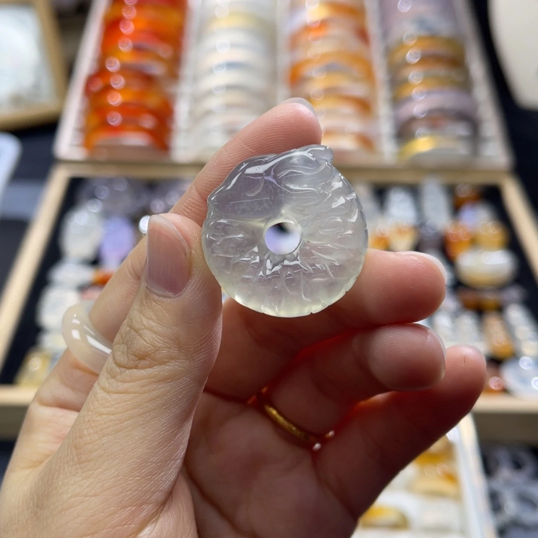 玛瑙/玉髓未镶嵌颈饰