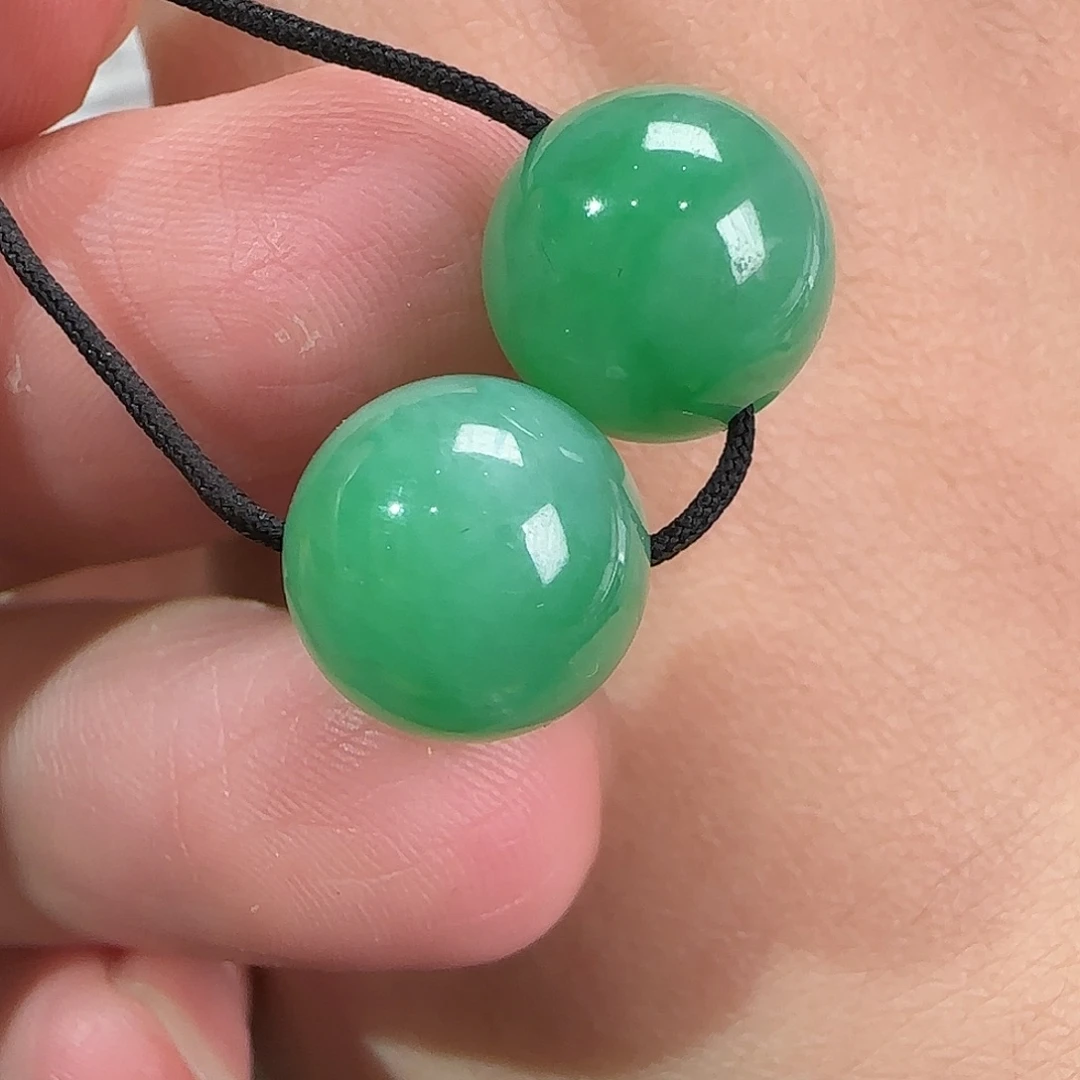 翡翠未镶嵌颈饰