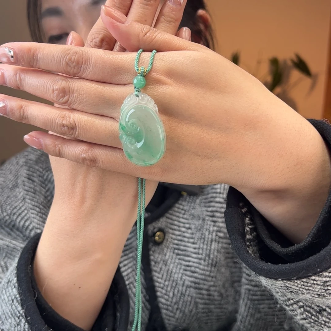 石英质玉吊坠(赠链)未镶嵌