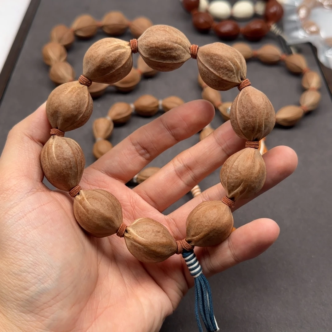 手串橄榄核2.1✖️2.8短圆
