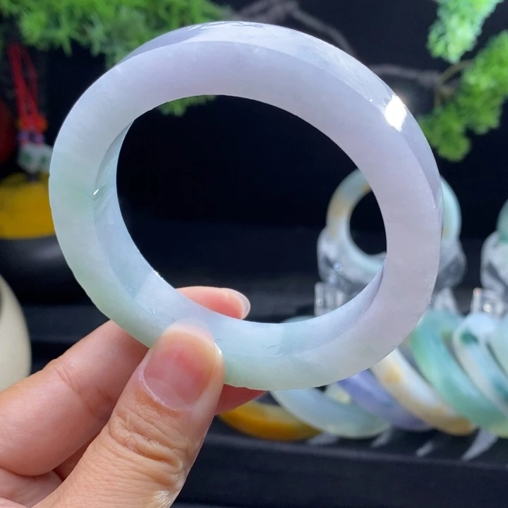 无***玩未镶嵌翡翠手镯定制翡翠