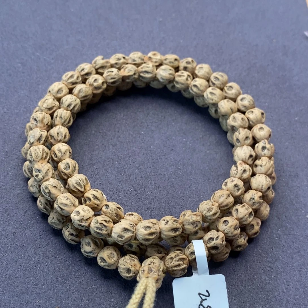 柏香籽/百香籽吊坠吉**遂