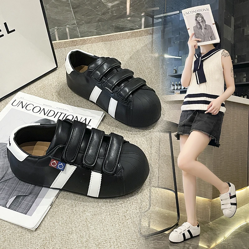 丑萌黑色德训鞋女魔术贴贝壳头板鞋2025新款平底休闲鞋软底小白鞋