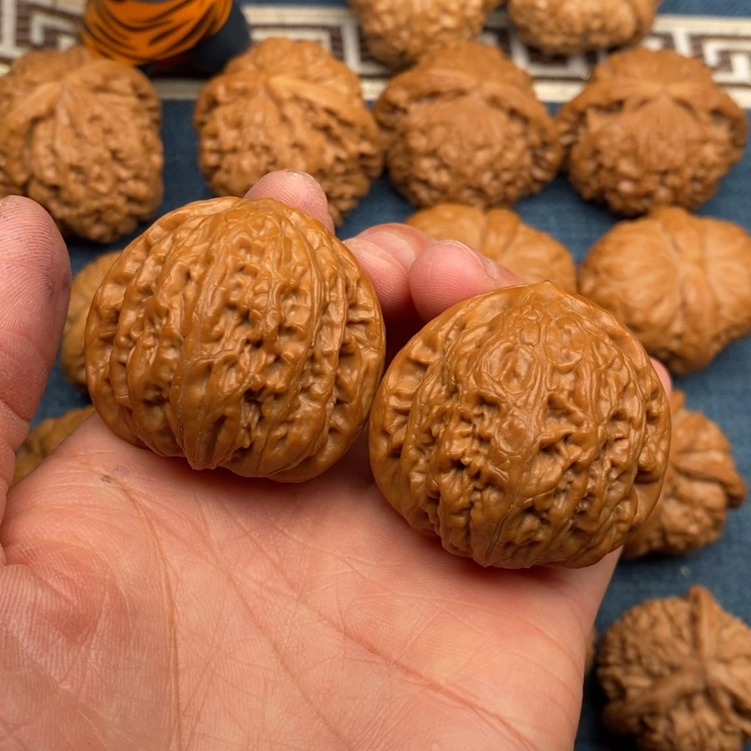 文玩核桃把件40铁锤