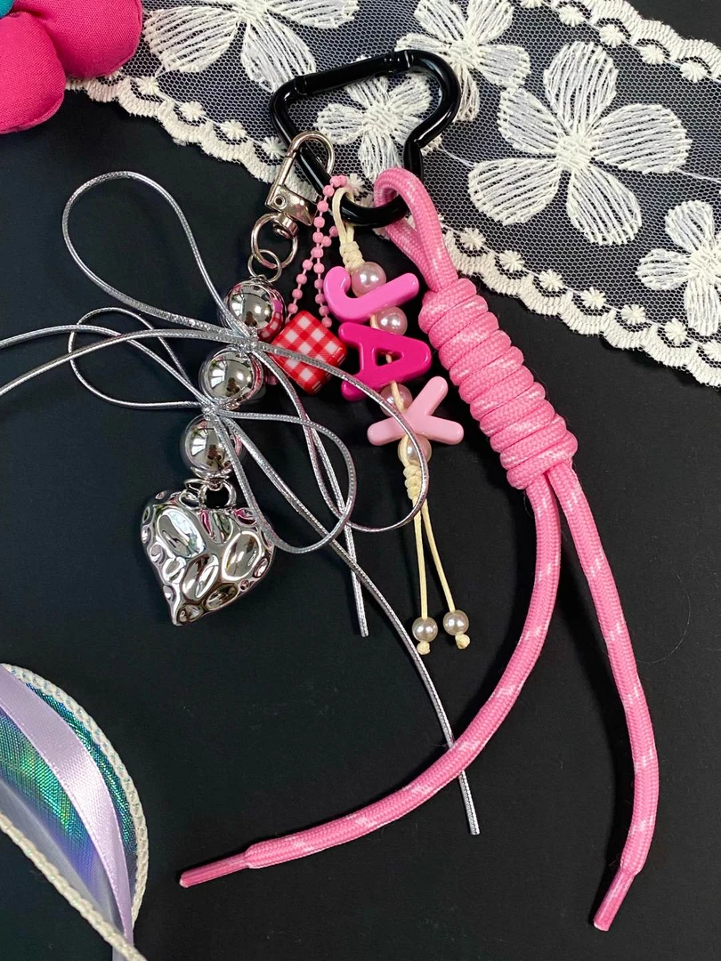 多巴胺字母原创挂件