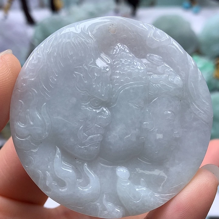 翡翠未镶嵌颈饰佛魔一念福利