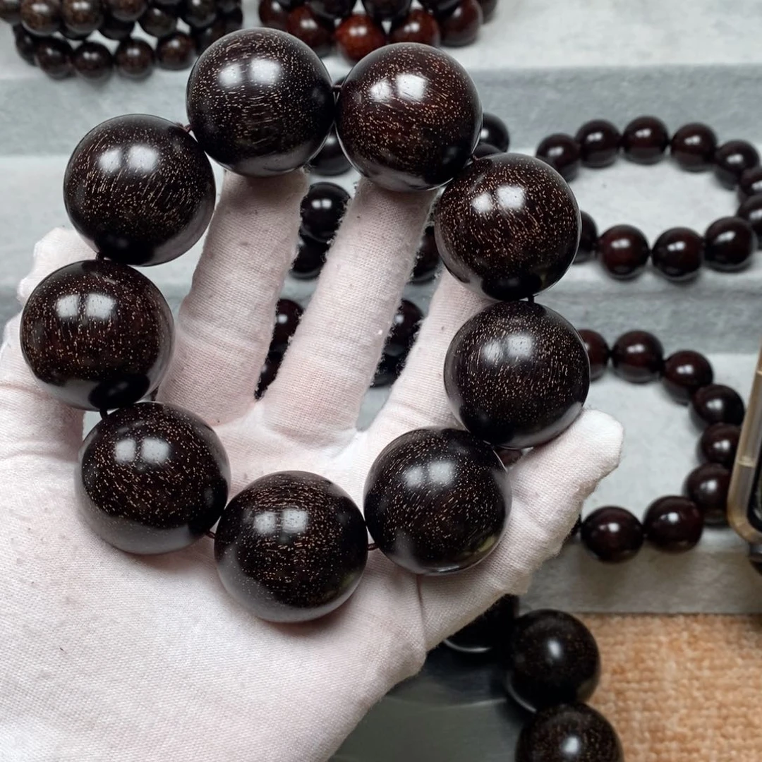 檀香紫檀（小叶紫檀）热**盟3.0爆36颗