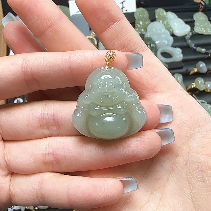 和田玉18K金镶嵌颈饰