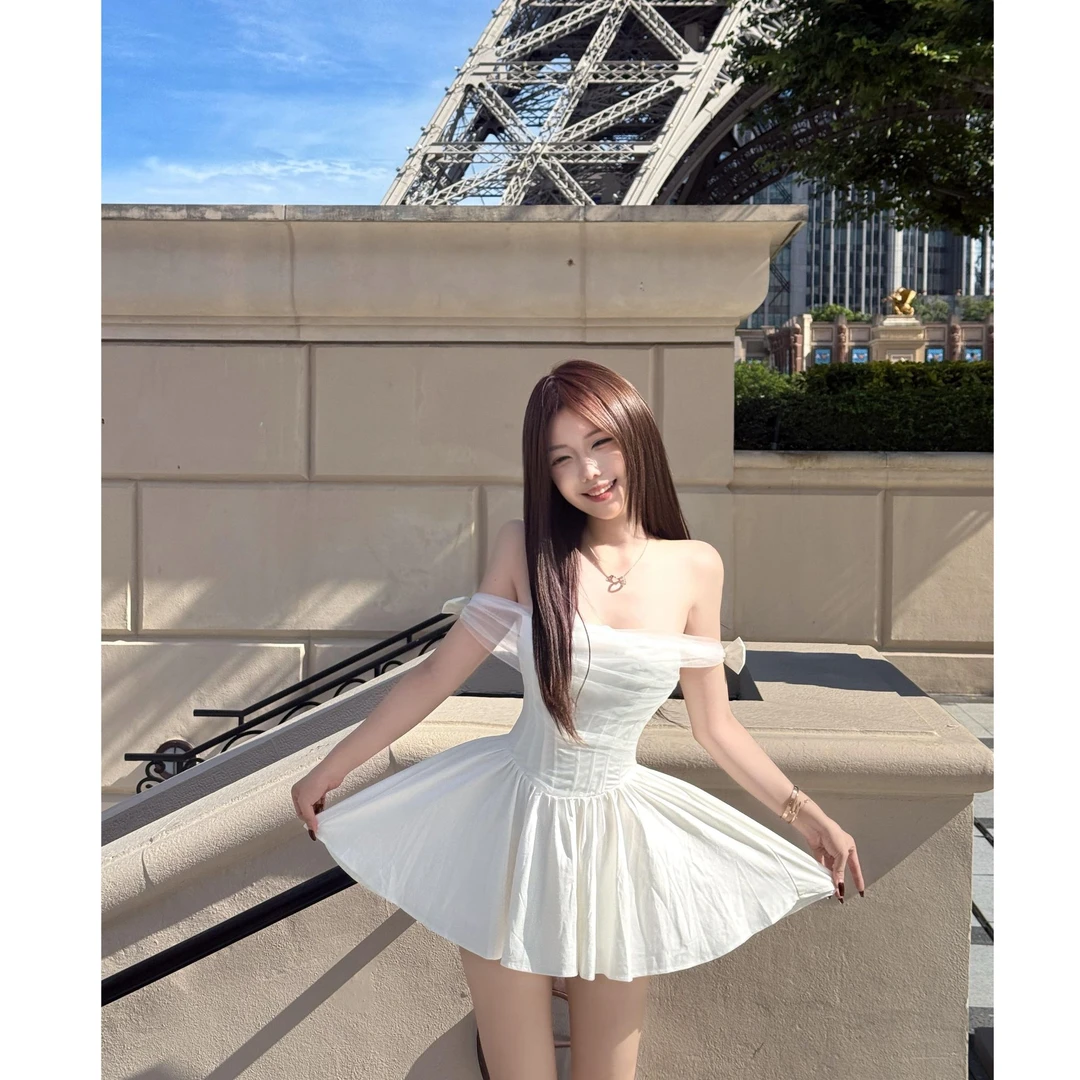 【晨雾百合】韩系甜美少女2025夏季新款百搭减龄修身一字肩连衣短裙