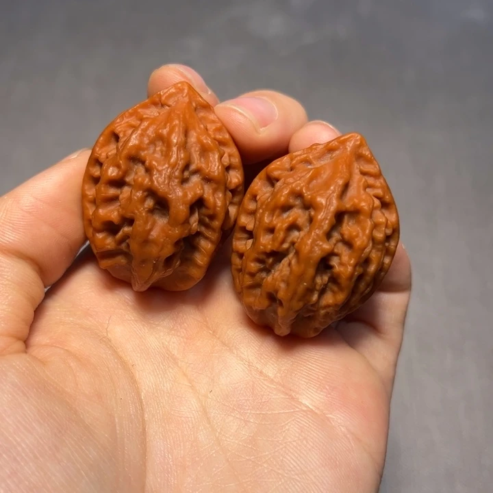 文玩核桃把件龙脊纹374