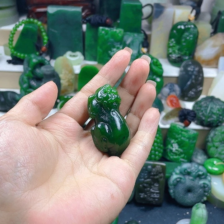 天***阔未镶嵌和田玉珠宝半成品