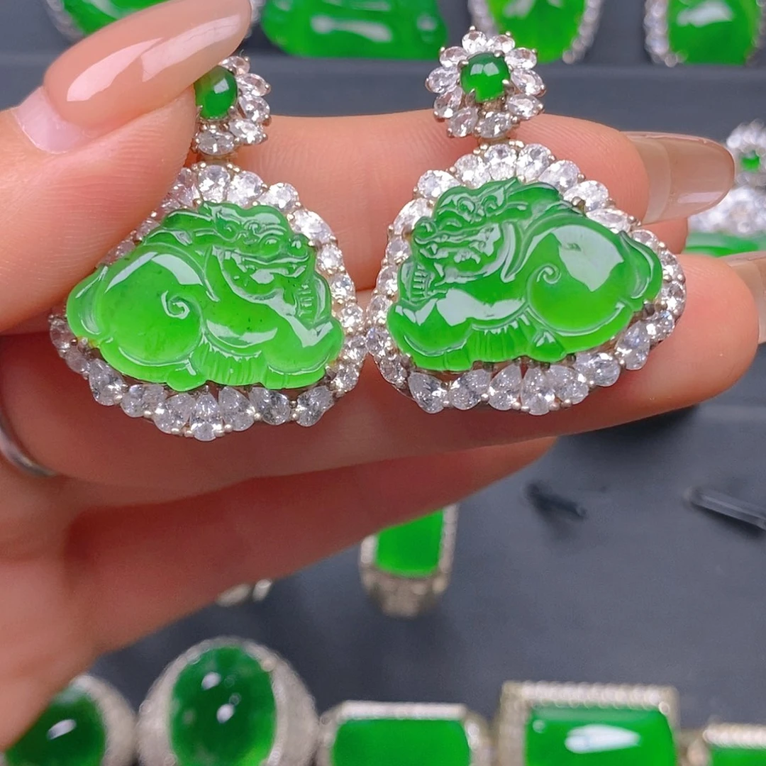 颈饰银S925镶嵌翡翠一对麒麟牌