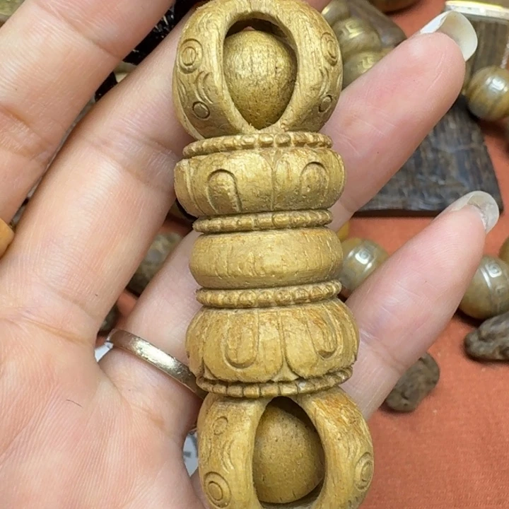 大叶紫檀（黑酸枝木类）