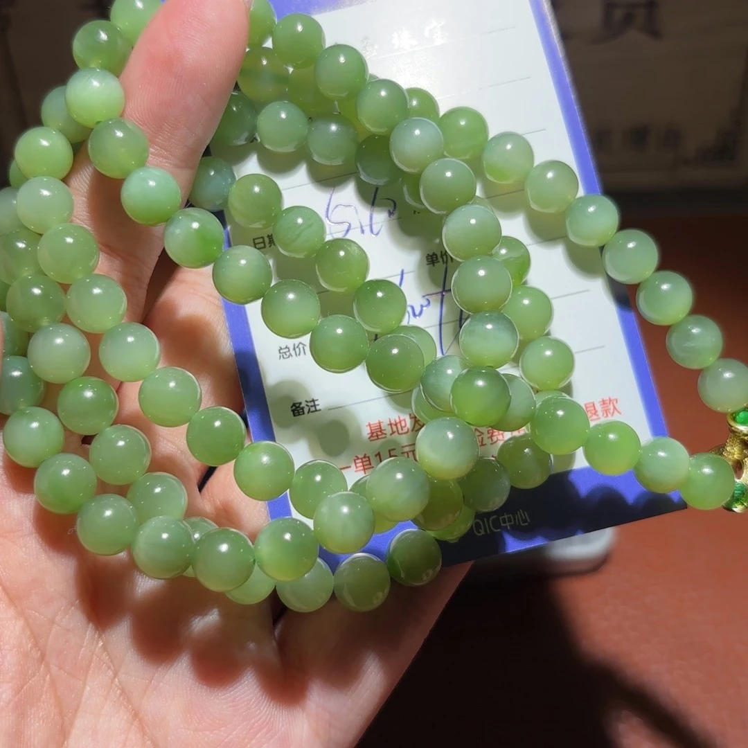 和田玉未镶嵌颈饰烦****生