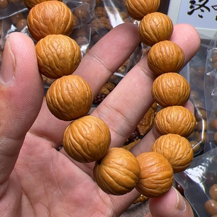 树***盖猴头核桃吊坠看看咯