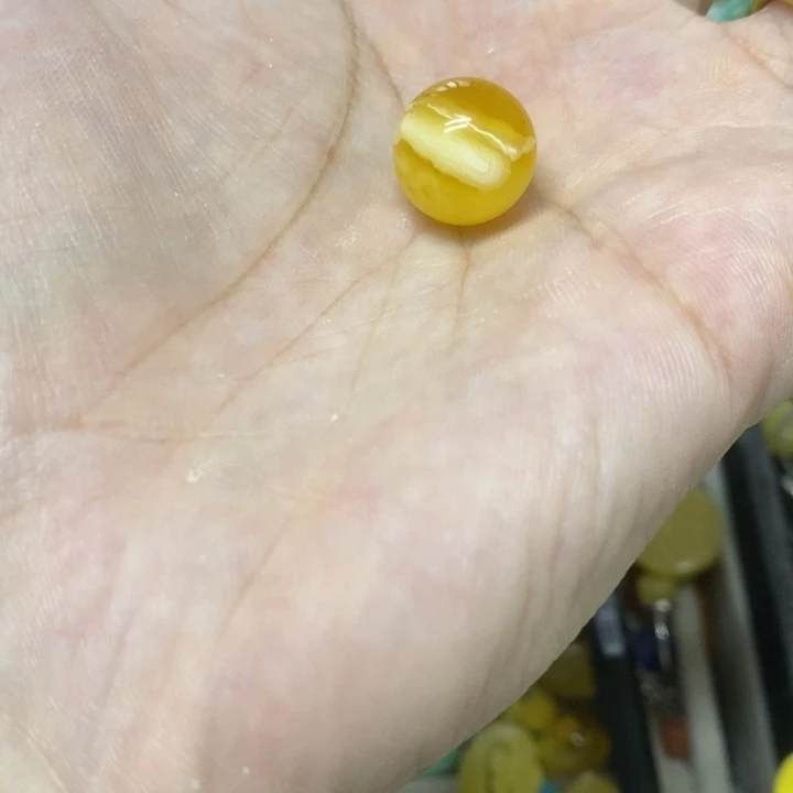 未镶嵌蜜蜡裸石吊坠