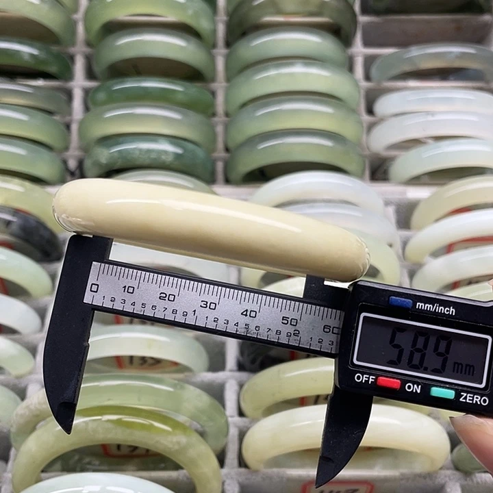未镶嵌蛇纹石玉手镯155