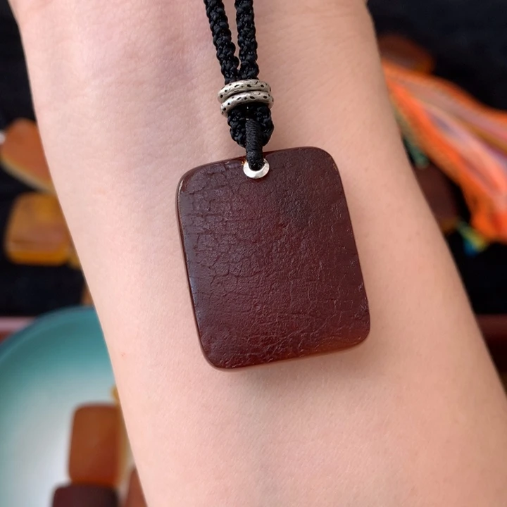 原皮留皮切牌吊坠