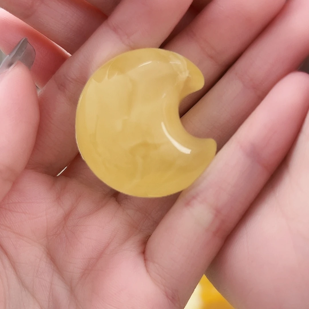 未镶嵌琥珀裸石清**露月亮